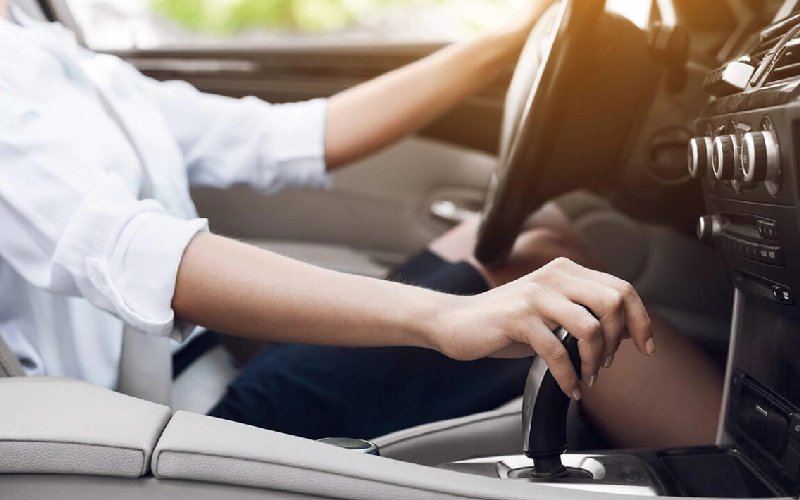 علت خلاص شدن دنده اتوماتیک حین حرکت